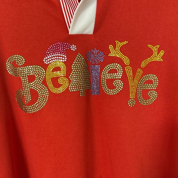 Red Women's Christmas Blouse with Ruffled Sleeves medium nwot - Picture 8 of 10